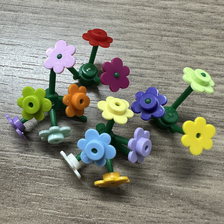 50-1000pcs Small Flower 3742 B - Kids Toys Blocks review and price
