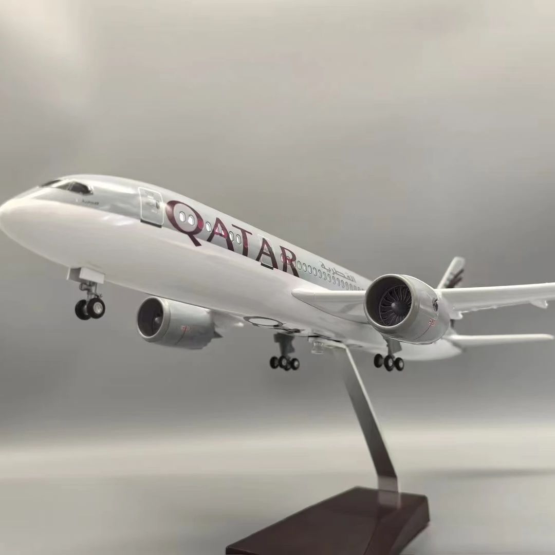 1:130 Scale 43cm 787  Jet Qata - Kids Toys Qatar review and price